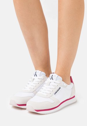 RUNNER LACEUP - Sneakersy niskie - bright white