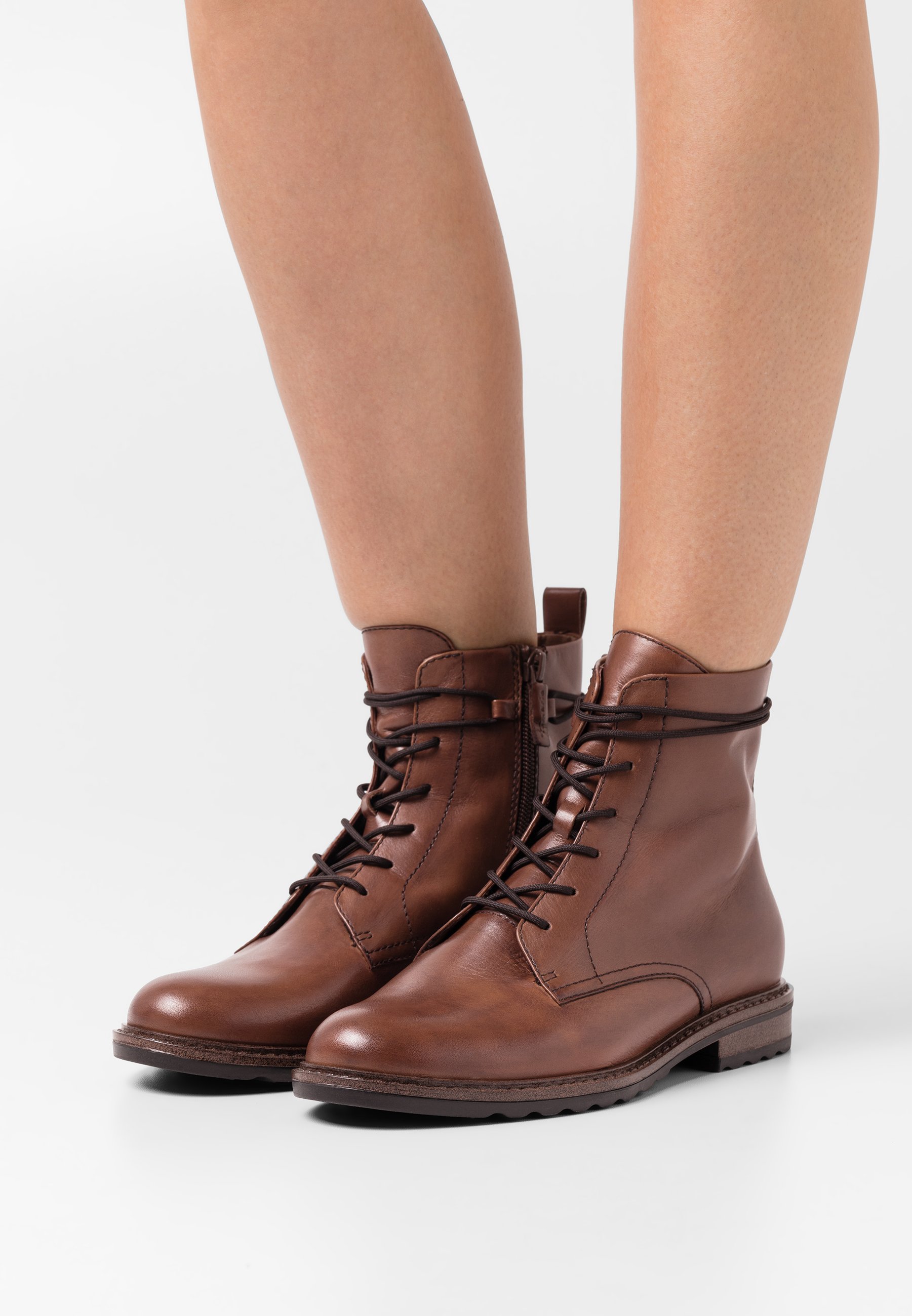 mahogany boots