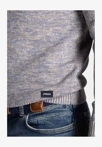 Geselecteerd, soft blue melange