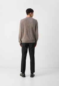 BOSS ESCRITO - Pulover - dark beige