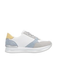 Hvide og grå sneakers med blå og gule accenter, syntetisk overdel, rund tå, snørebåndsdesign og tyk gummisål med sølvstribe.