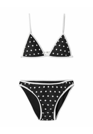 Čierne bikiny s bielymi bodkami, s trojuholníkovým topom s tenkými ramienkami a zodpovedajúcimi nízkym pásom so svetlým lemovaním.