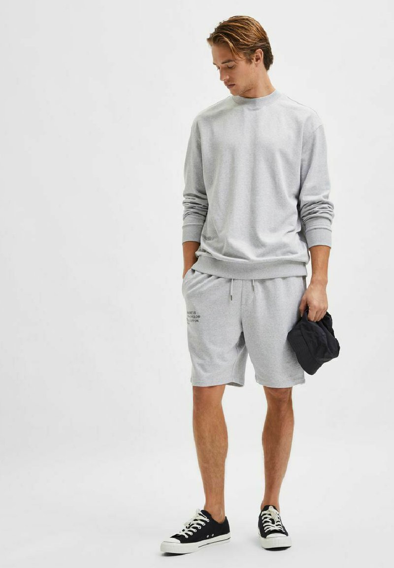 Herren Chino Shorts | Selected Homme SLHLOOSEAAREN Shorts grey melange/grau - VJ41564 Herren Chino Shorts | Selected Homme SLHLOOSEAAREN Shorts grey melange/grau - VJ41564