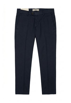 Pantaloni sartoriali blu navy con chiusura con bottone e cerniera, tasche laterali e passanti per cintura, mostrati distesi su uno sfondo bianco.