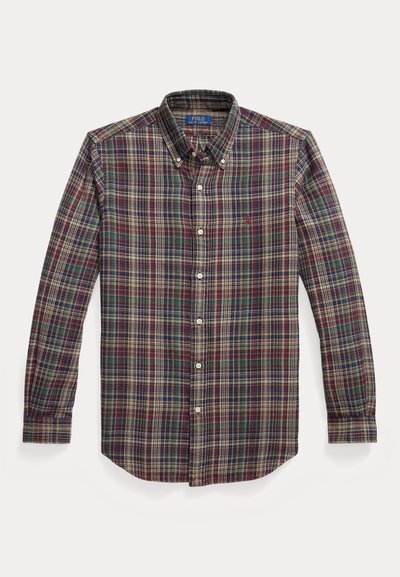 Rood, groen en geel geruite button-down shirt met een kraag, lange mouwen, knoopsluiting aan de voorkant en geborduurd logo op de borst.