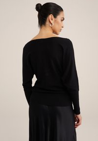 WE Fashion WE STUDIO - Svetrík - schwarz