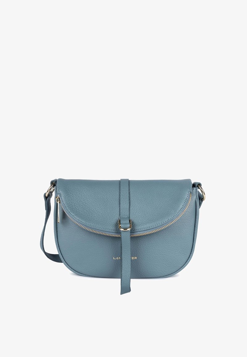 Borsa a tracolla in pelle teal con pattina curva, zip color bronzo, tracolla regolabile e logo impresso sul fronte. Texture liscia.