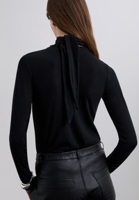 Scalpers Long sleeved top - black
