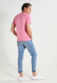 Key Largo MT ARENA  - Print T-shirt - pink