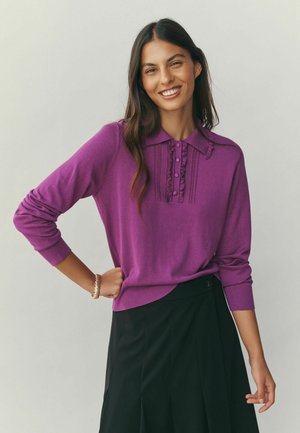 REGULAR FIT - SOFT TOUCH RICH FRILL POLO TOP - Svetrík - purple