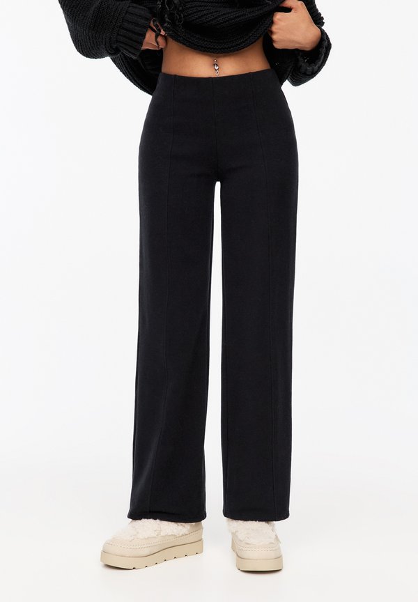 SOFT TOUCH WIDE  - Stoffhose