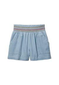 Shorts en denim bleu clair avec une taille élastique froncée et des coutures multicolores. Deux poches avant et une coupe décontractée.