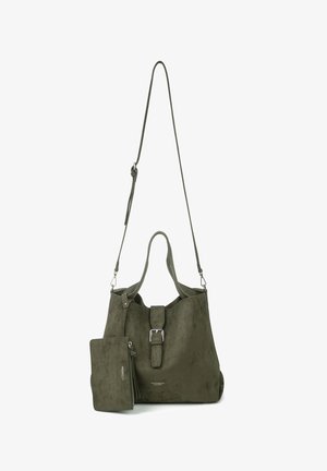 Sac à bandoulière en daim vert olive avec sangle ajustable et pochette zippée assortie attachée, présentant un détail de boucle à l'avant.