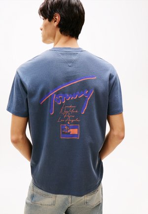 FADED GRAPHIC TEE UNISEX - Print T-shirt - dark night navy