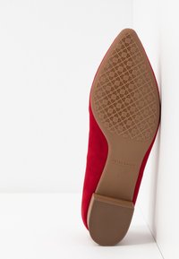 Peter Kaiser Klassieke pumps - red