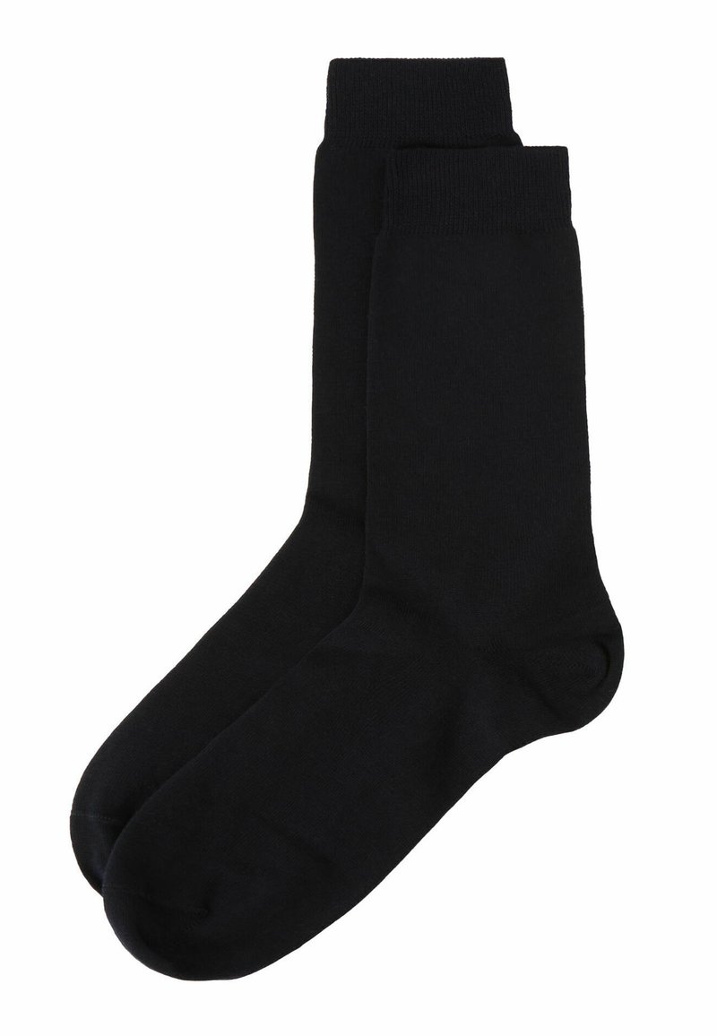 Sorte bomuldsokker med en glat tekstur, der har en ribbet kant og en standard længde. Usynlig tå og ensfarvet gennem hele sokken.