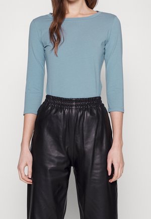 Långärmad tröja - light blue
