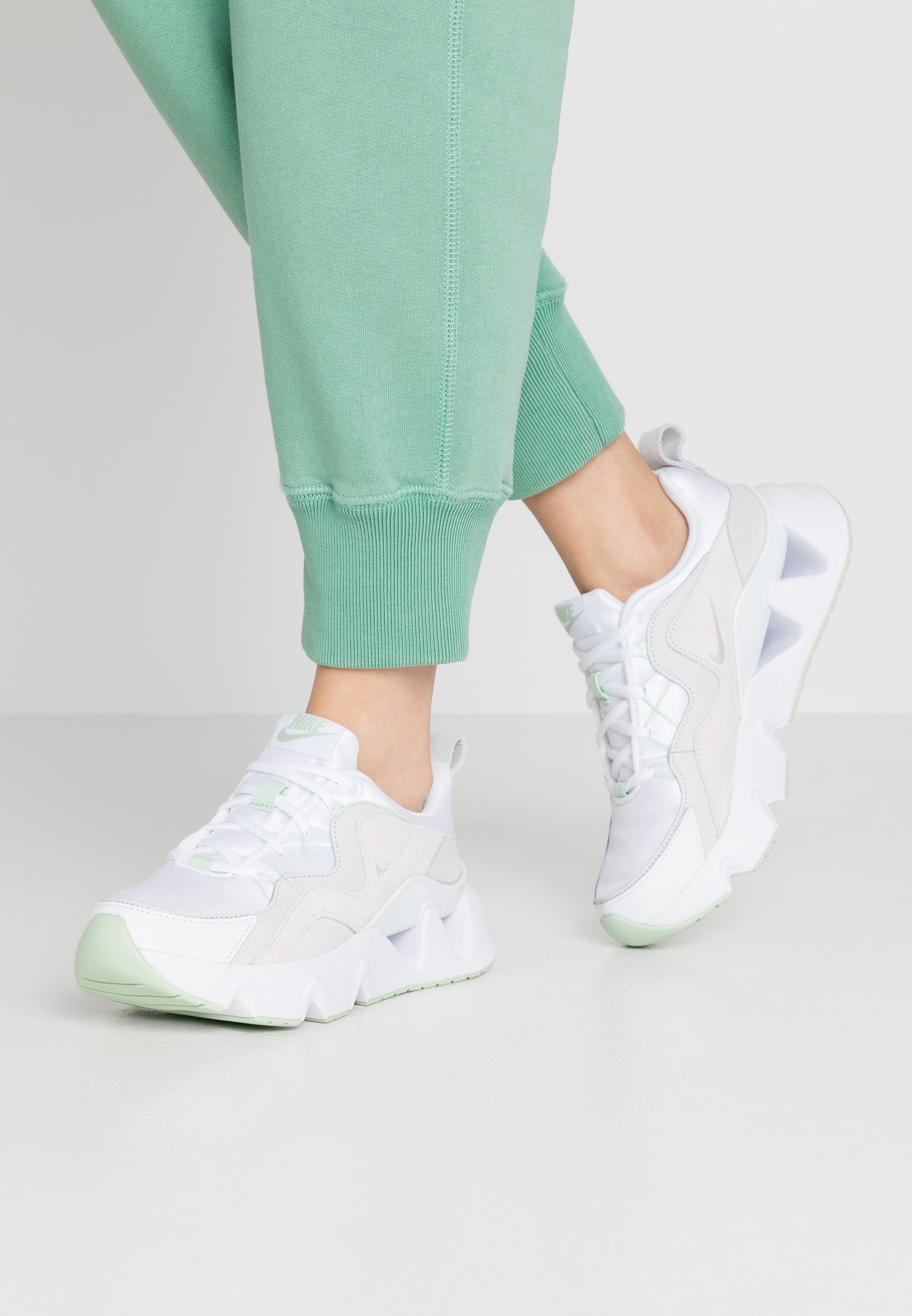 zalando nike ryz 365