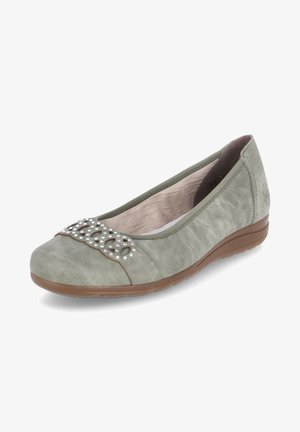 Grüner Wildleder-Ballerina mit runder Zehe, dekorativer Strassverzierung auf der Vorderseite und einer strukturierten, hellbraunen Sohle.