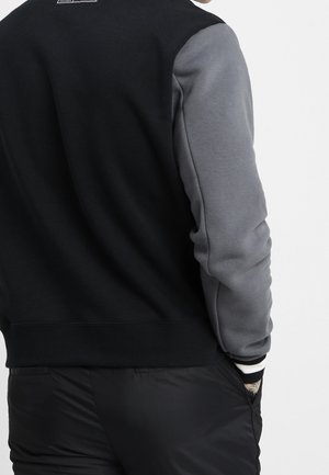 Sweatshirt - black