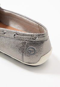 Tamaris WOMS SLIP-ON - Bootsschuh - pewter