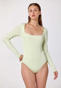 Non sélectionné, menthe