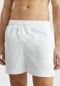 Tommy Hilfiger MEDIUM DRAWSTRING - Zwemshorts - white