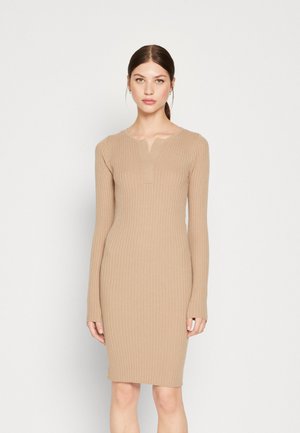 Pieces PCSAFILA V NECK DRESS - Svetríkové šaty - simply taupe