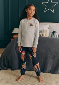 Next MATCHING FAMILY CHRISTMAS HAMISH THE HIGHLAND COW - REGULAR FIT SET - Pyžamo - grey navy blue