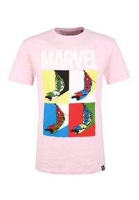 Rosa bomulls t-shirt med en grafik av Marvel-karaktärer i fyra färgglada rutor, med fet "MARVEL" text ovanför designen.