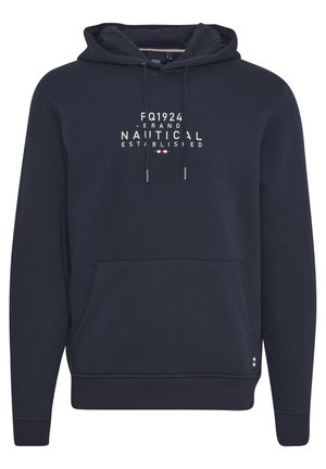 Námornícka mikina s prednou klokankou, šnúrkami a bielym textom "FQ1924 NAUTICAL ESTABLISHED" na hrudi. Mäkkučkáv tkanina.