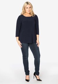 YOEK Longsleeve - navy