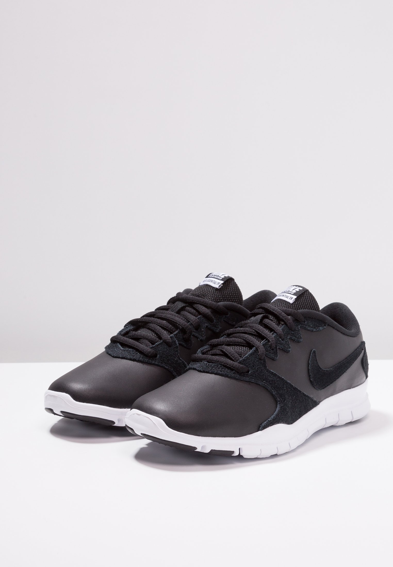 nike performance flex essential tr