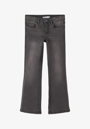 Jean en denim gris foncé avec légère décoloration, fermeture par boutons à l'avant, cinq poches et jambes légèrement évasées.