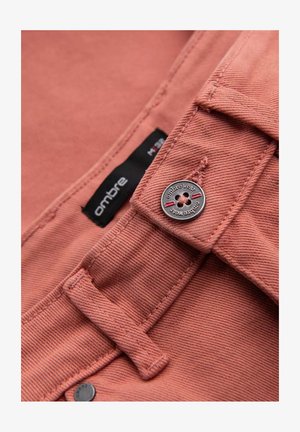 Ombre, Short en jean - coral