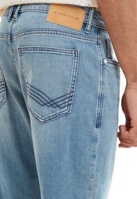 TOM TAILOR MARVIN IM 5 POCKET STYLE MIT REISS - Straight leg jeans - blau