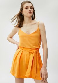 Koton Shorts - orange