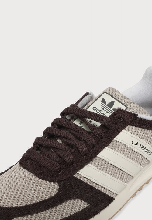 adidas LA TRAINER UNISEX - Trainers - khaki three/off white/aurora coffee — photo 6