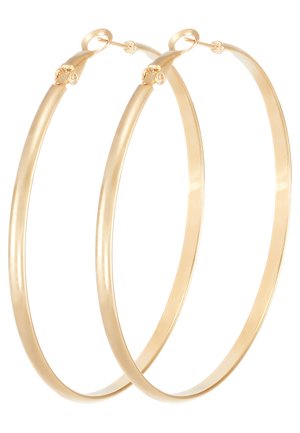 Guldtonede metal hoop øreringe med en glat, poleret overflade. Hver ørering har et sikkert lukke-design, cirkulær form og moderat tykkelse.