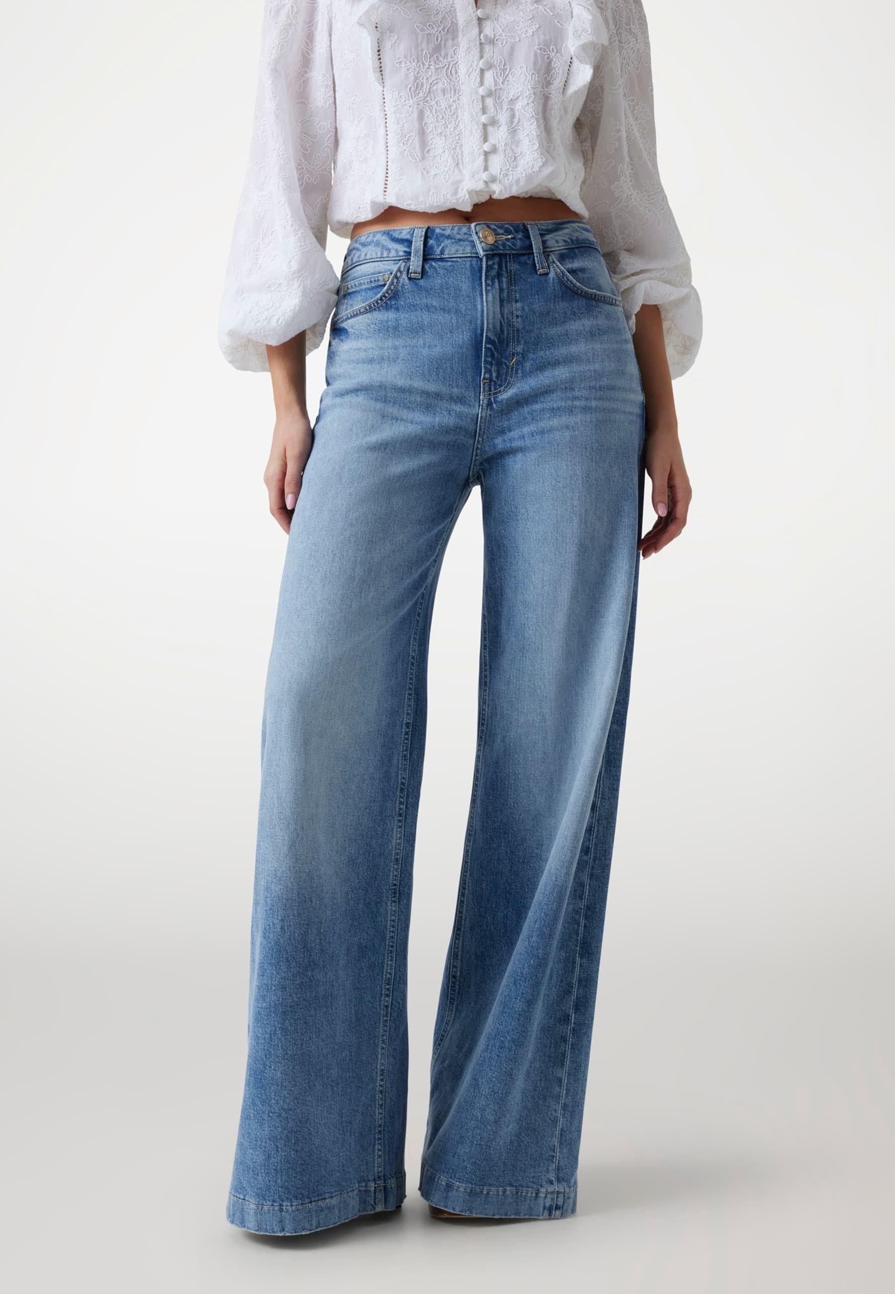 Guess BELLAGIO WIDE LEG - Vaqueros Boyfriend - Blau/azul