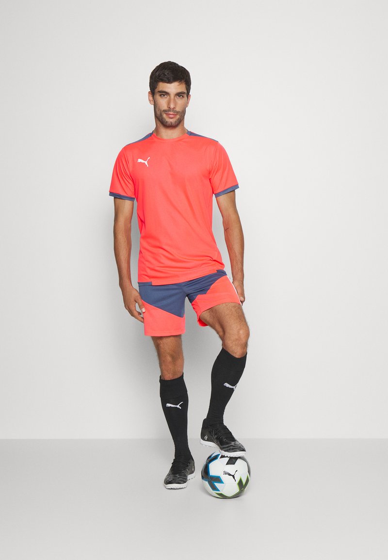 Puma INDIVIDUALCUP - Sportovní kraťasy - white/inky blue