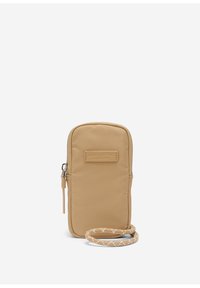 Custodia per telefono in nylon taupe con chiusura a zip, tasca frontale e una tracolla staccabile con motivo. Presenta una toppa con logo sulla parte anteriore.