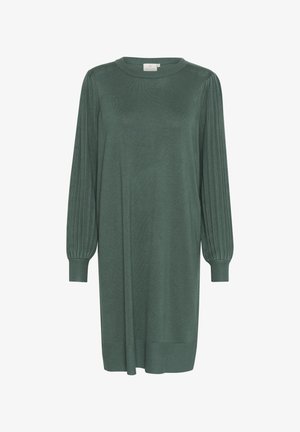 Roheline kohev kleit pikkade plaaditud varrukatega, ümmargune kaelus ning soonikkoes mansetid ja allserv. Tekstuuriga kangas lisab visuaalset huvi.