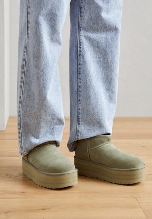 CLASSIC ULTRA MINI PLATFORM - Botines bajos - shaded clover