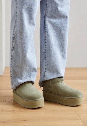 UGG CLASSIC ULTRA MINI khaki