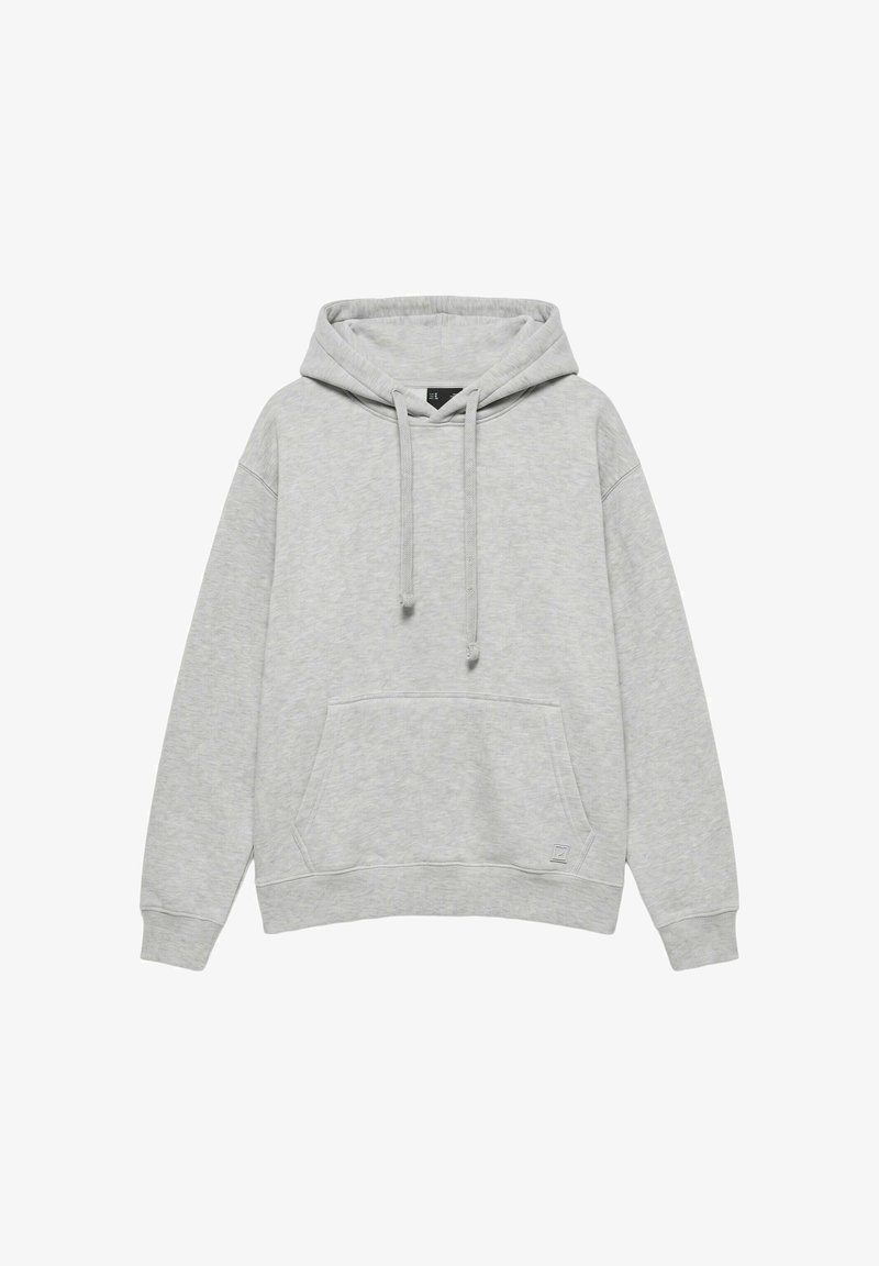 Sweat à capuche gris clair à manches longues avec poche kangourou à l'avant et capuche avec cordon, présenté à plat sur fond blanc.