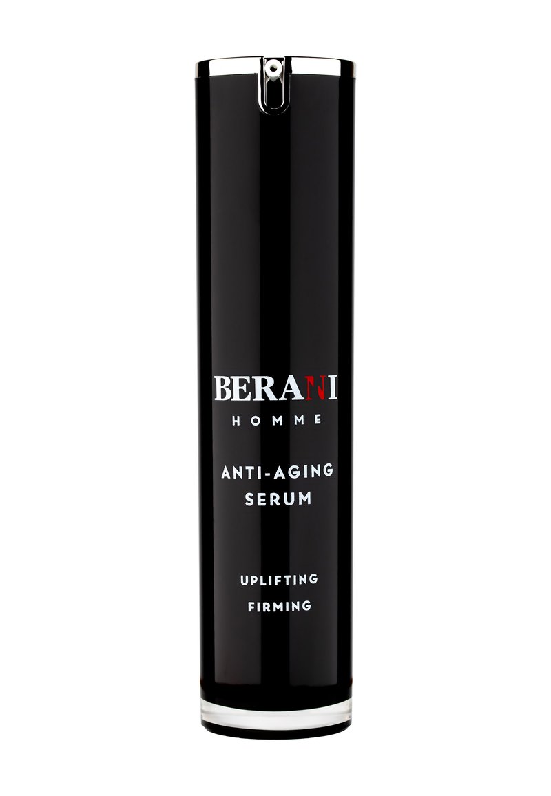 Czarna cylindryczna butelka z błyszczącą srebrną nakrętką, z wyraźnym białym napisem "BERANI HOMME SERUM PRZECIWSTARZENIOWE" oraz "podnoszące, ujędrniające."