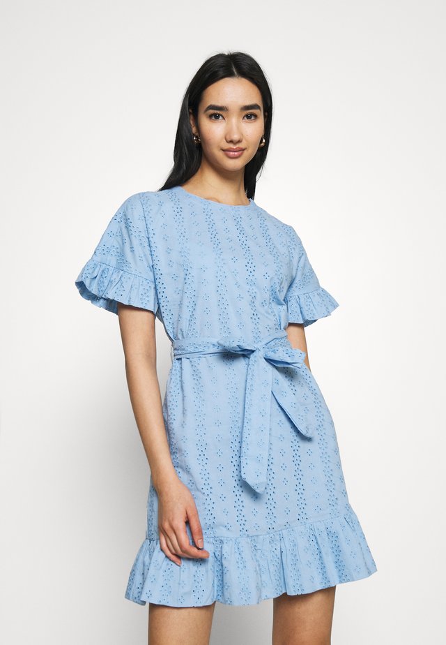 BEAU BROIDERIE ANGLAISE DRESS BLUE - Korte jurk - blue