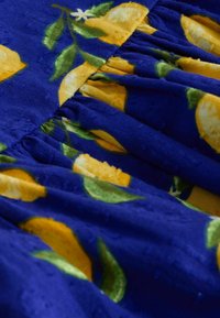 Non selezionato, blue lemon print