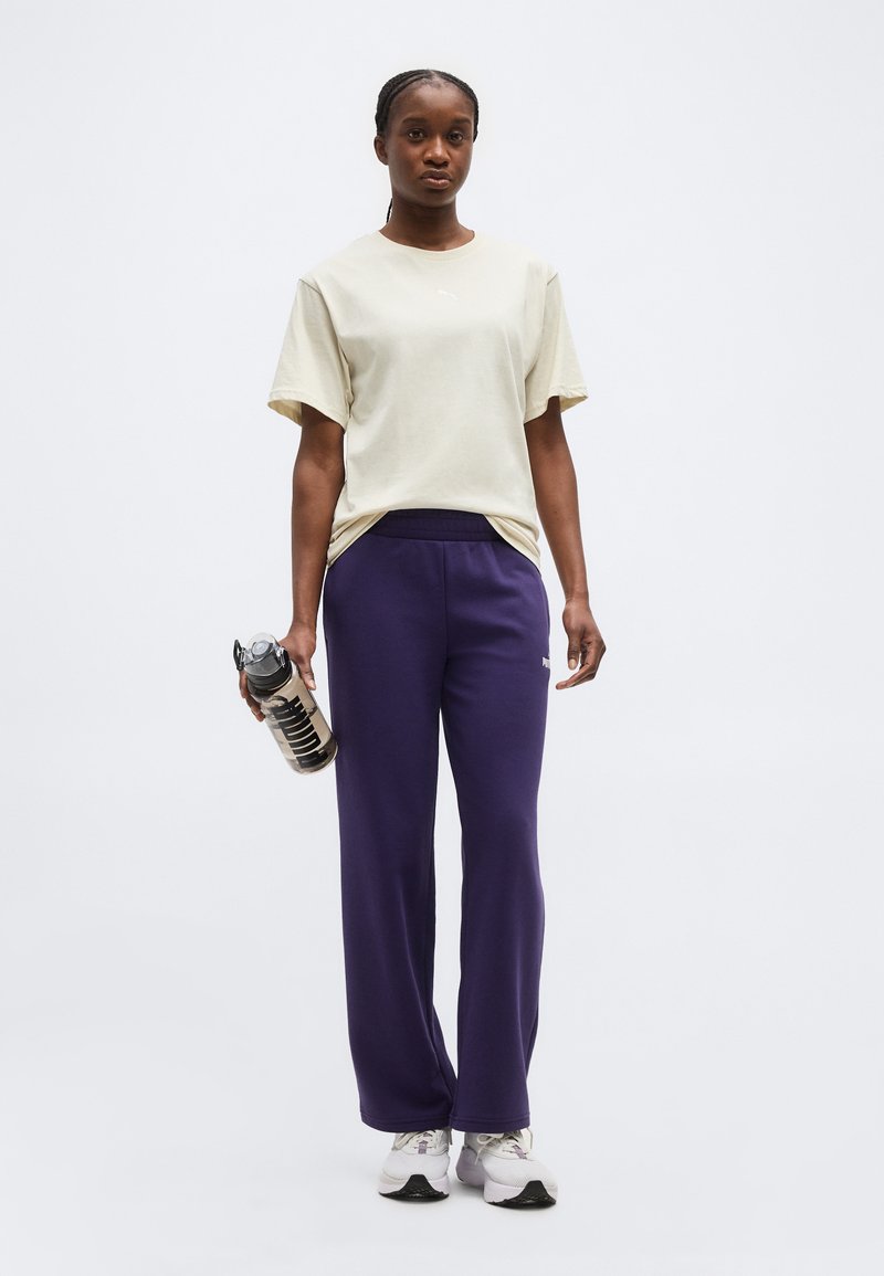 Puma SMALL LOGO COMFORT STRAIGHT PANTS - Teplákové kalhoty - deep plum